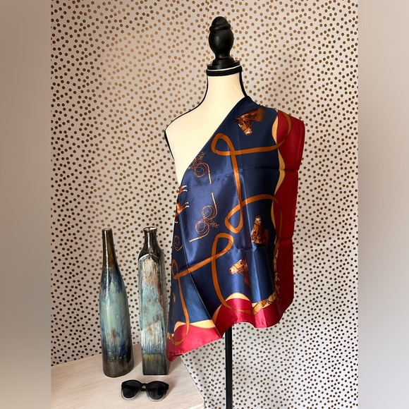 Accessories - NWOT Unisex Scarves